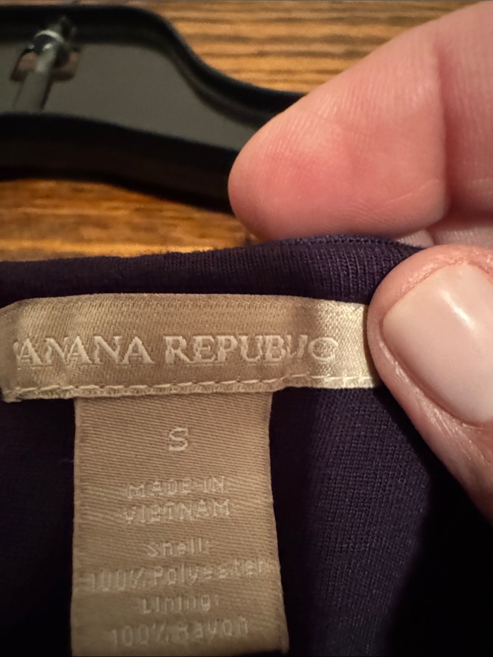 Banana Republic Navy Pleated Layered Tank Lined Size S GUC - Picture 8 of 11